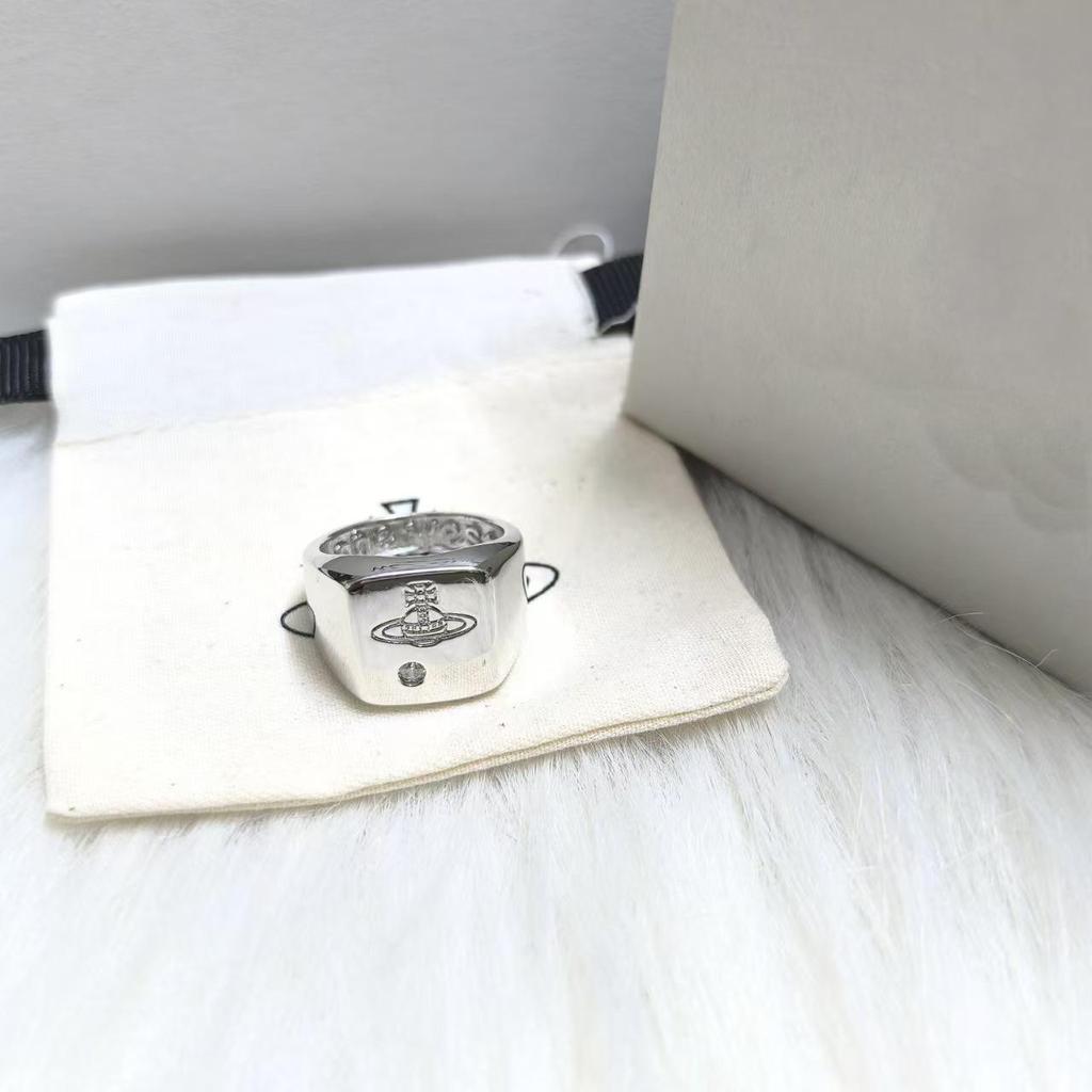 Vivienne Westwood Quadrat Stern Mond Saturn Diamantring - Damenmode, Hohe Qualität, Einfache Persönlichkeit Zeigefinger Schmuck