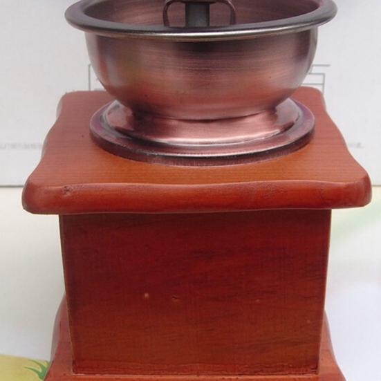 Wygodna, trwała, oszczędzająca pracę, solidna, klasyczna, ręczna korba drewniana szlifierka do ziaren do ręcznego młynka do kawy w kuchni