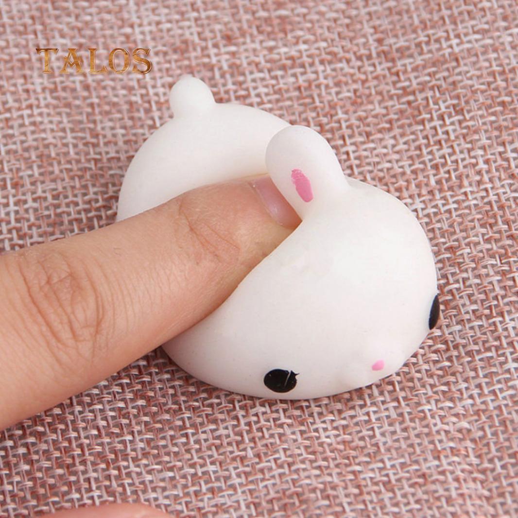 Ол өз пішігін сорады Жетілген лесбиянкалар туралы онлайн толық метражды порнографиялық фильмді қараңыз