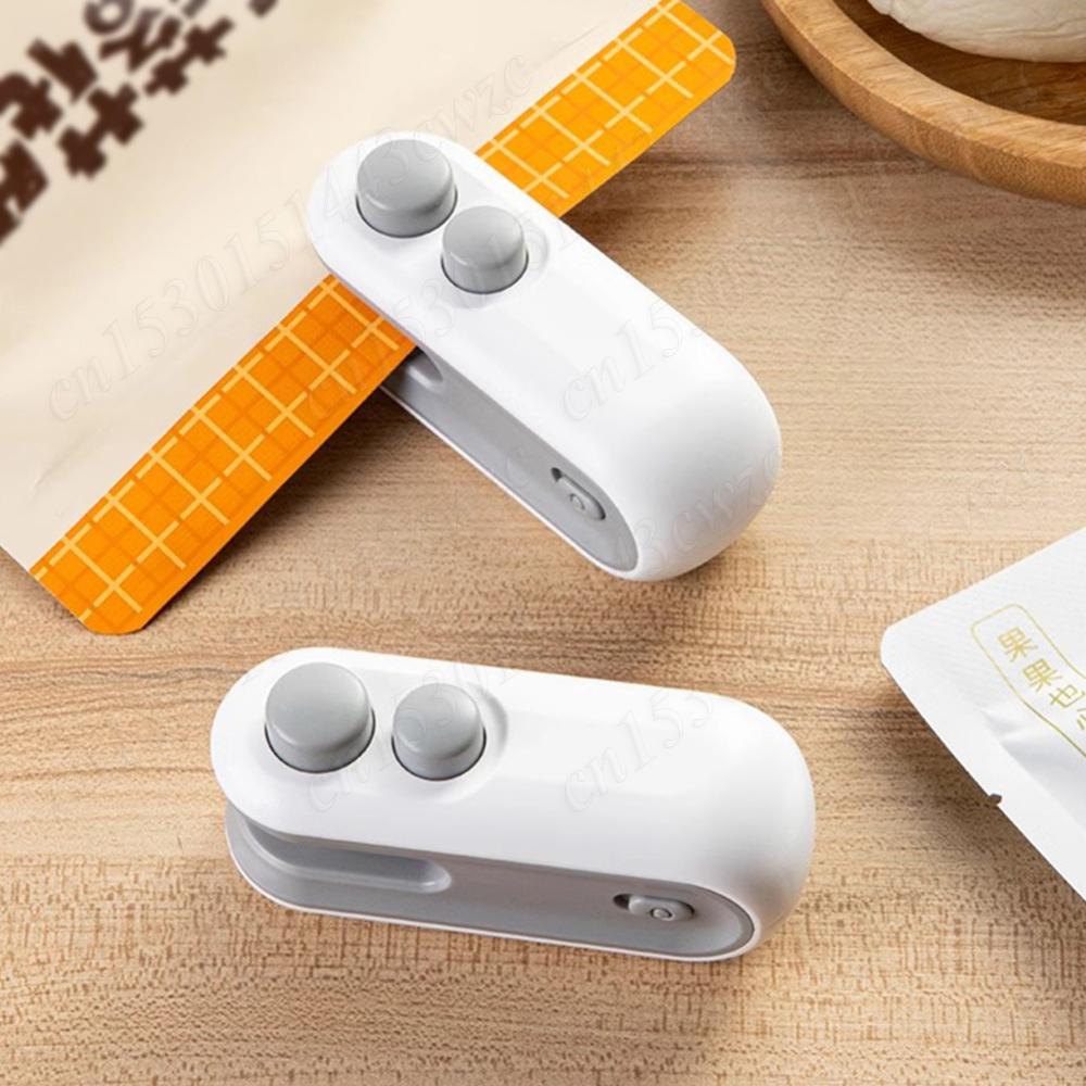 2 In 1 Sealer Cutter Multifunctional Mini Bag Sealer Handheld Heat Vacuum Sealer Handheld Bag Sealing Machine for Plastic Bags