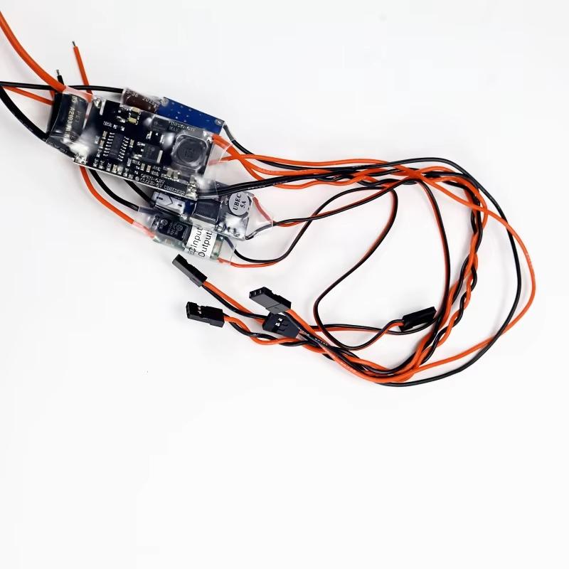 1 sztuka Pełne ekranowanie Przeciwzakłóceniowy Regulator impulsowy Ubec 5V 3A 5A 7A 15A Zasilanie zewnętrzne dla odbiornika drona FPV RC