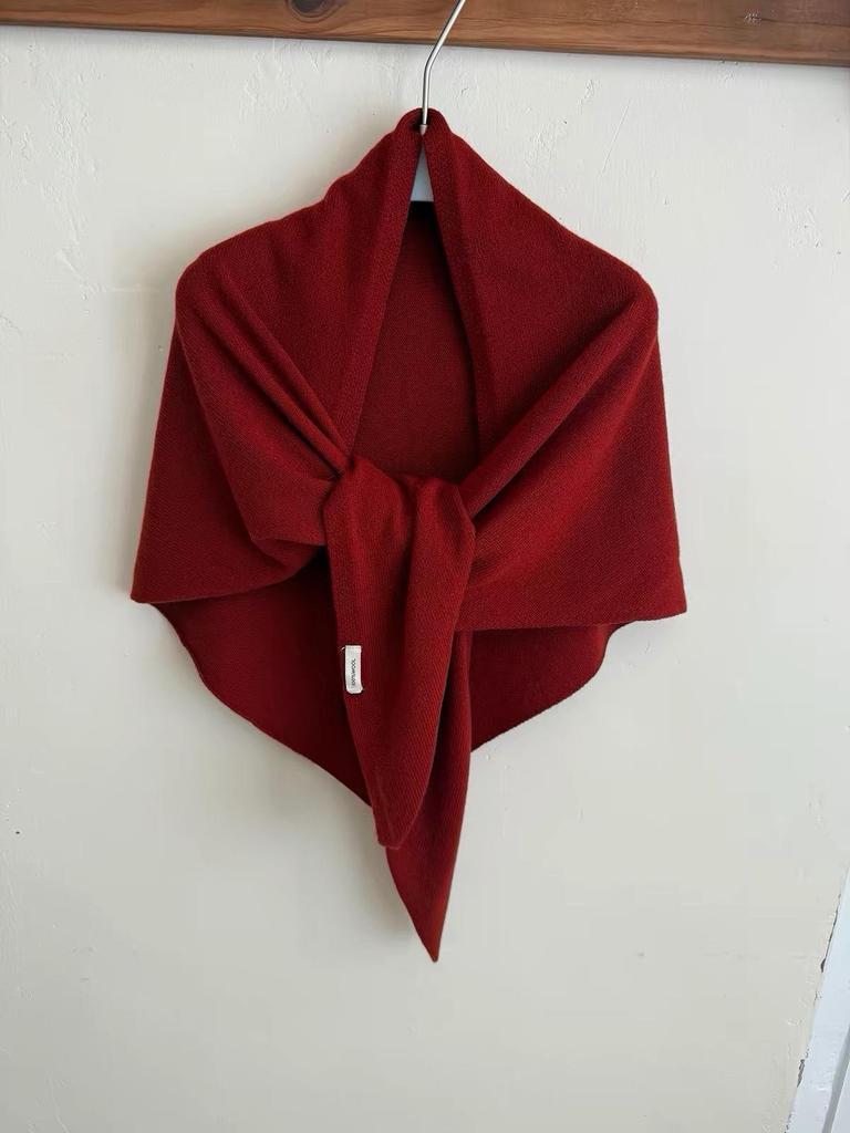 Women's 100% Wool Knit Triangular Scarf - Large Shawl for Autumn/Winter, Warm Outerwear, Neck Protector