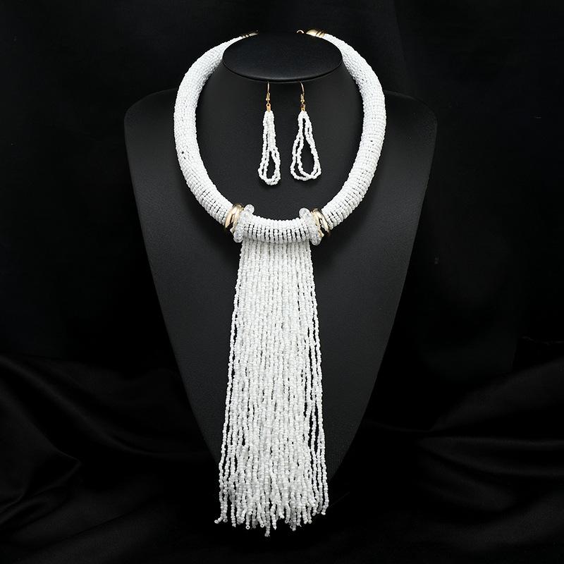 

Exaggerated rice beads, fringed long necklace, ethnic style, personalized femininity ornament, multi-layer retro sweater chain
