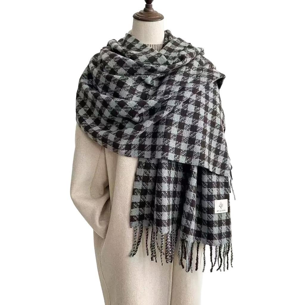New imitation cashmere plaid scarf women's autumn and winter Korean atmosphere thickened warm scarf shawl