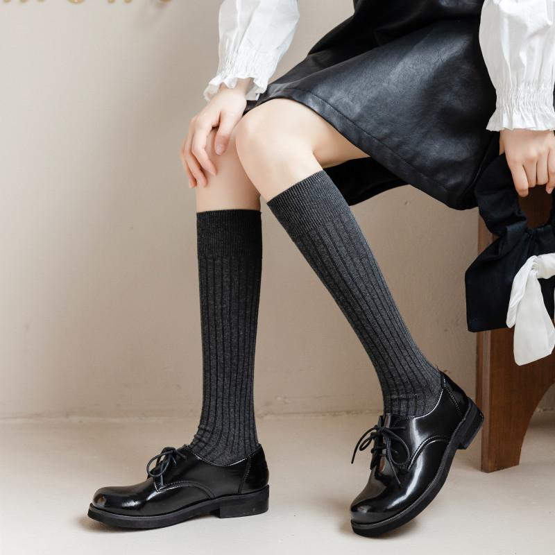 Women Stockings Bee Embroidery Long Socks Solid Color Black White Gray Stockings Knitted Cotton Knee Socks Women Stockings