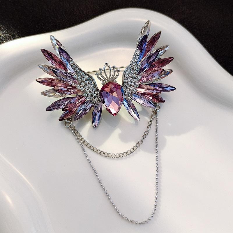 

Temperament Wings Corsage Coat Jacket Pin Accessories Vintage Luxury Elegant Fringed Crown Brooch Women