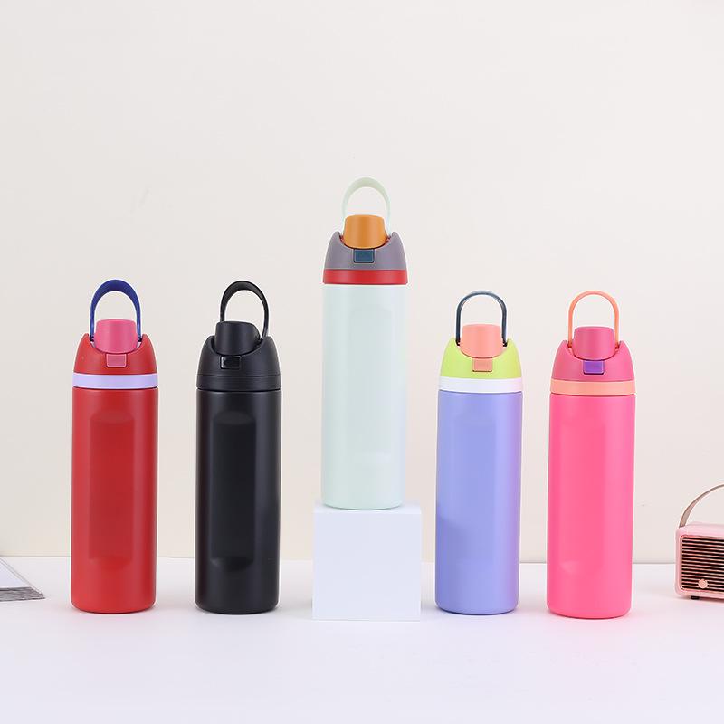 Doppelwandige Edelstahl-Sportflasche mit Isolierung und Griff, großes Fassungsvermögen, zwei Trinkfächer und Reiseverschluss