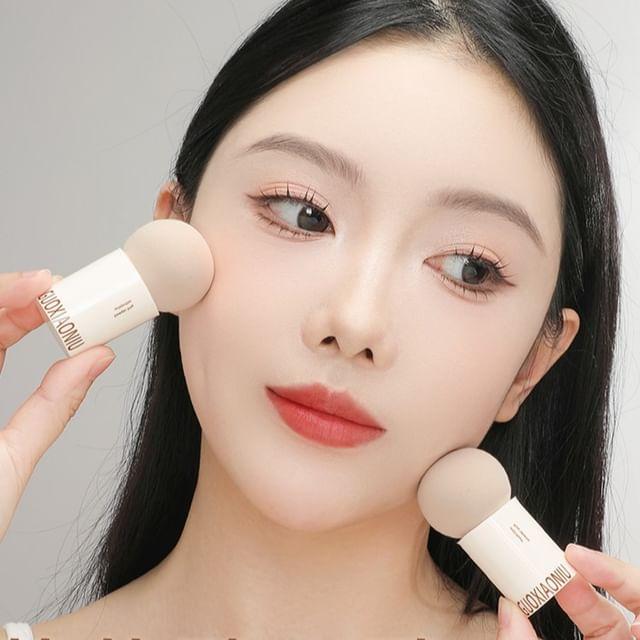 AME - Blush Sponge Applicator