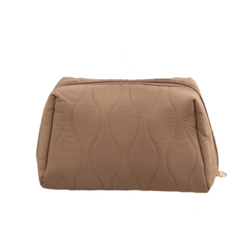 Girl Waterproof Makeup Bag Travel Cosmetic Pouch with Zipper Quilted Toiletry Organizer for Women Portable Makeup Brushes Case