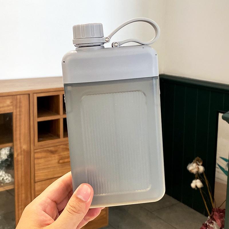 450Ml Portable Flat Water Bottle Reusable Juice Milk Tea Bottle Plastic Ultra-Shin Travel Outdoor Trip Drinking Tool