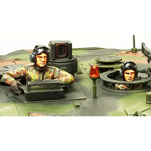 Tamiya 1/35 Military Miniature Series No. 271 German Federal Army Main Battle Tank Leopard 2 A6 Plastic Model 35271