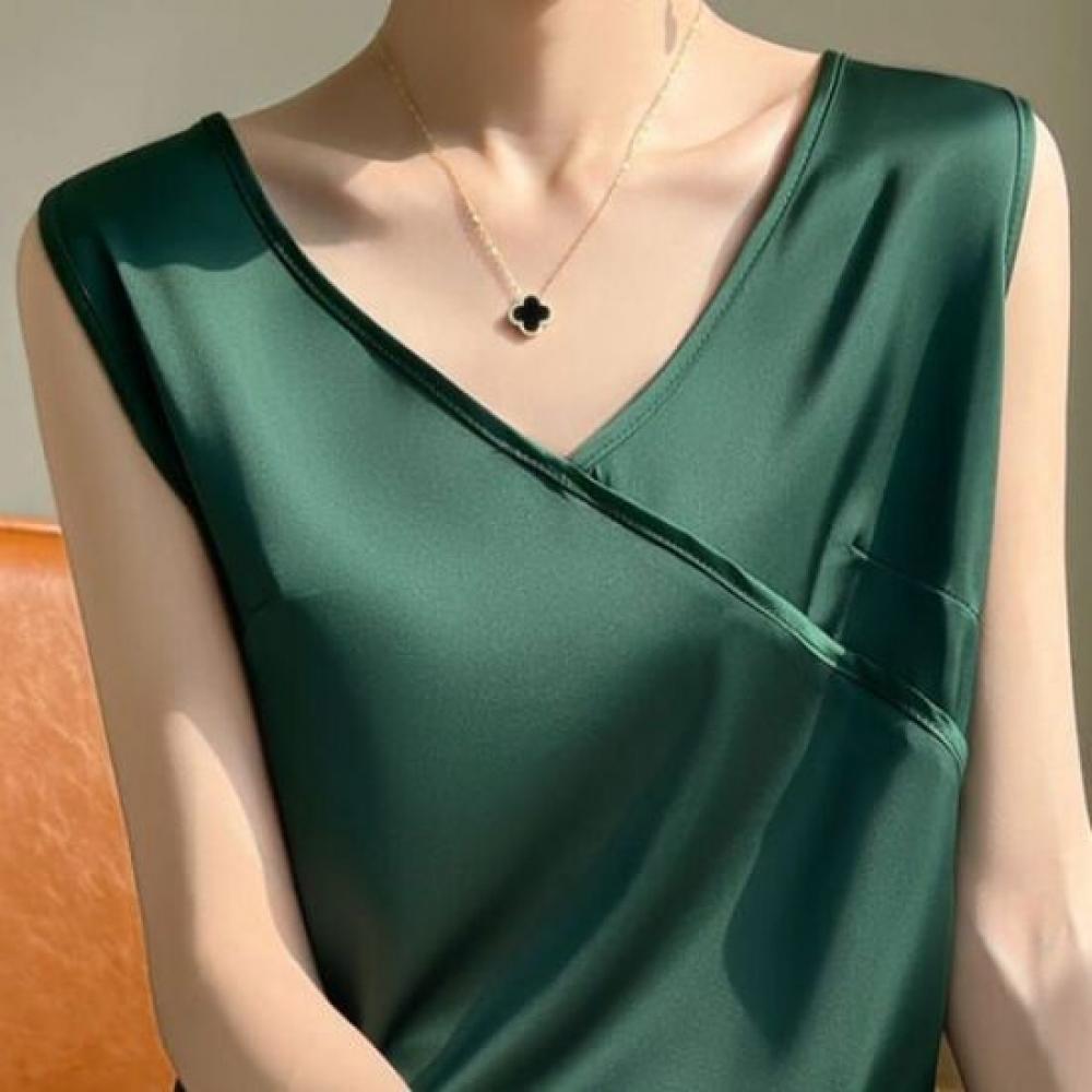NaVaVa Women S Solid V Neck SleeVeleSS blouSe Nb2812