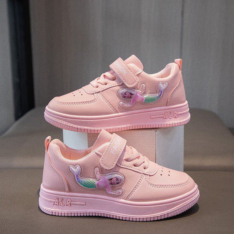 2024 Spring and Autumn New White Girls' Sports Shoes for Active Children, Breathable and Versatile, Perfect for Casual Wear.