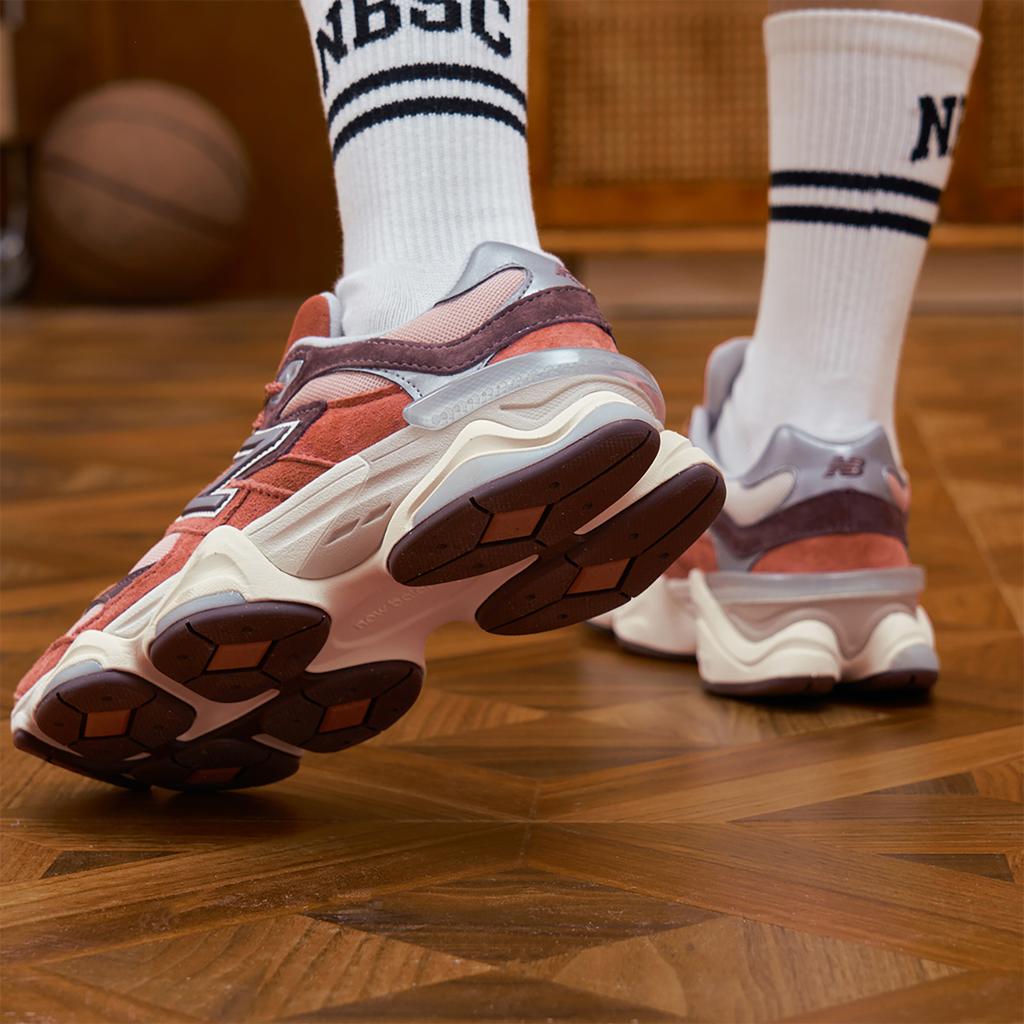 New Balance 9060 Cherry Blossom Sneakers U9060TRU