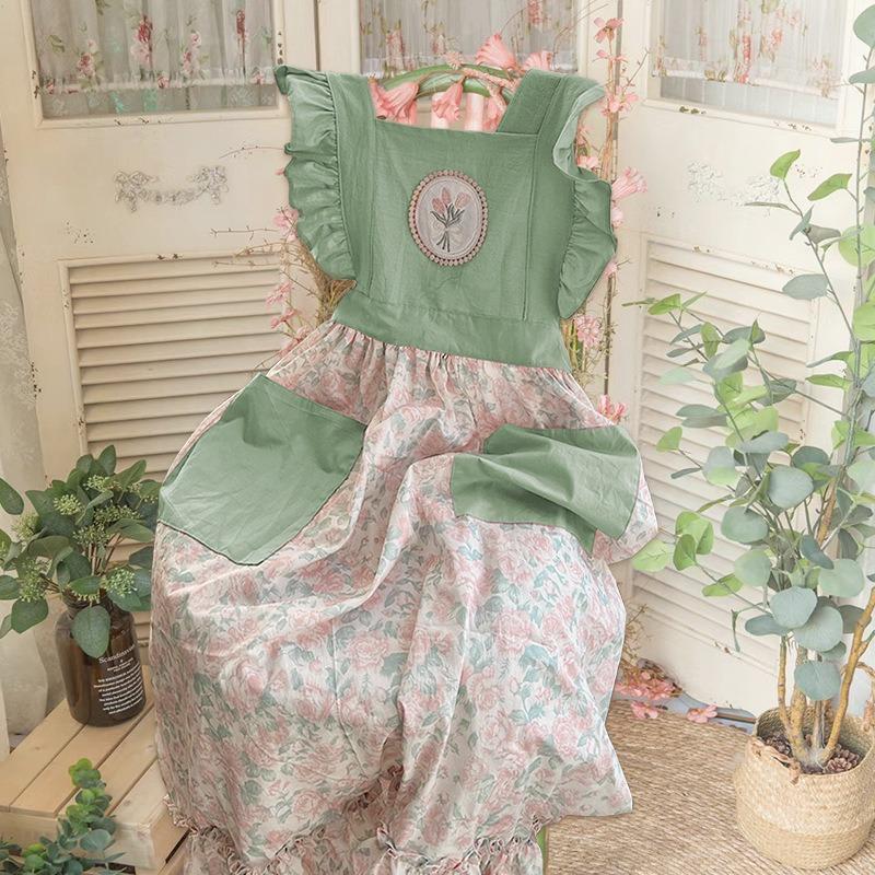 1pcs Cute Floral Cotton Apron for Home Kitchen Stain Resistant Cafe Uniform & Housewear with Adjustable Apron