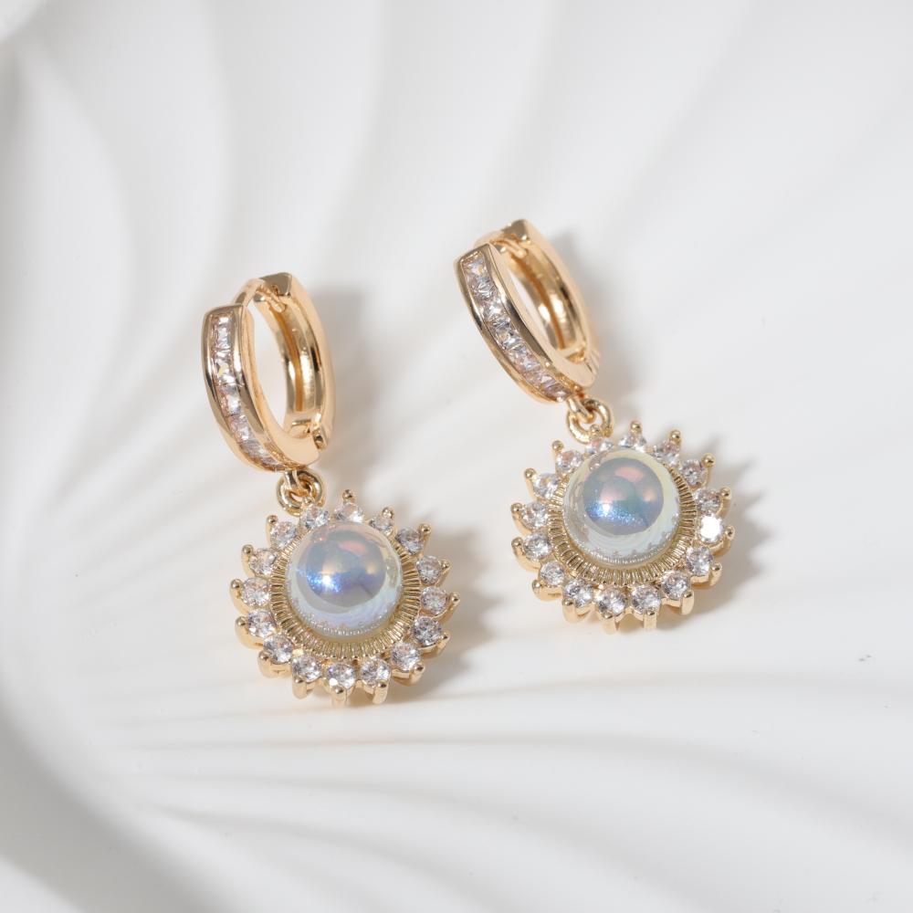 

Pink Imitation Pearls Sunflower Dangle Earrings Sparkling Zirconia Elegant Dangle Earring for Women синій