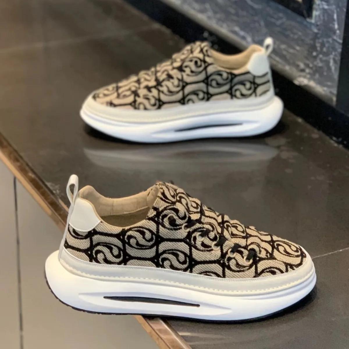 

Spring Autumn New Luxury Men s Sneakers Tall Thick Bottom Fashion Casual Board Shoes for Teenagers Outdoor Running Sports Shoes 44 чорний