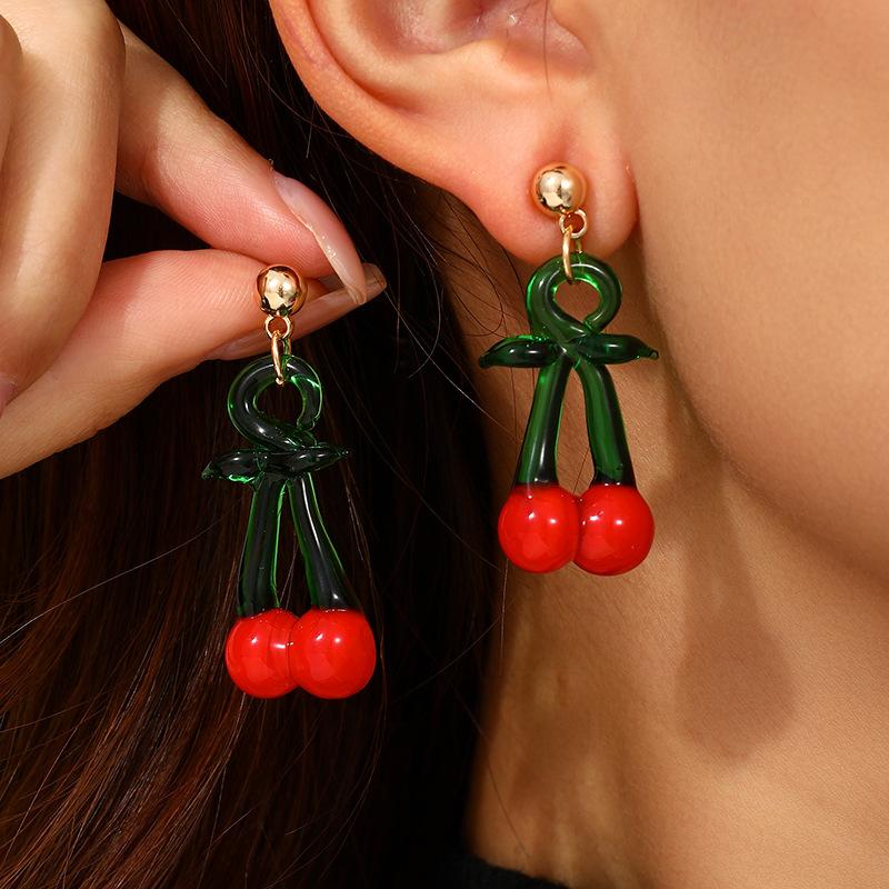 Hot-selling cherry fruit pendant earrings cute and elegant daily vacation earrings