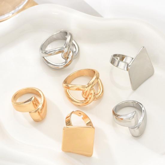 3Pcs Minimalist Cross Knot Ring Set Textured Chunky Stackable Rings for Women Modern Statement Jewelry Elegant Gift for Parties Daily Wear.