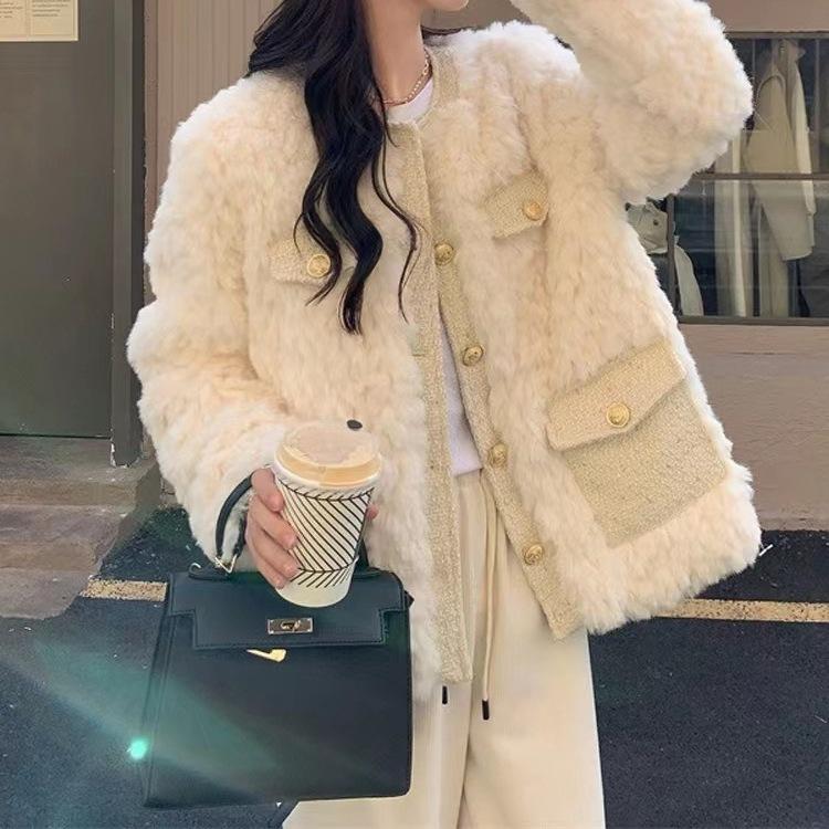 

Пальто плюшевое Сяосянфэн женское весеннее из овечьей шерсти, с дизайнерским чувством, темпераментное, осенний топ XS белый