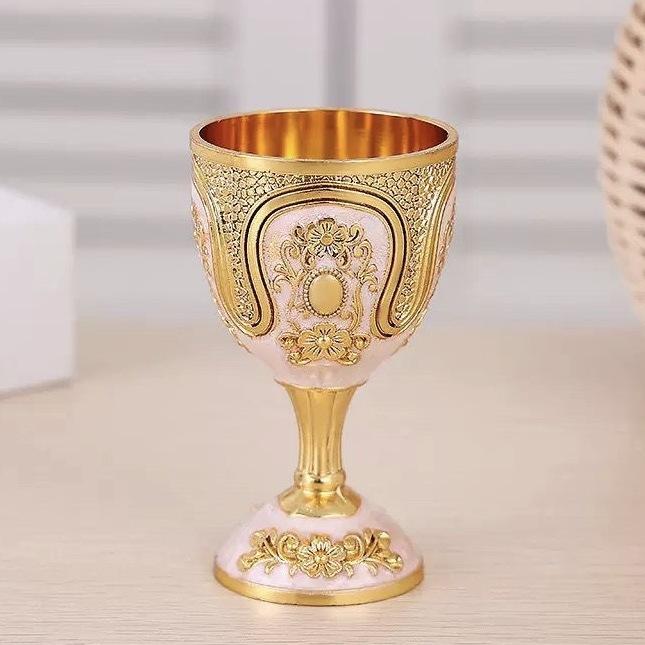 Zinklegierung ist ein hohes Weinglas, eine halbe Tael Baijiu-Tasse, Haushaltsornamente, hochwertiges doppeltes Biss-Weinglas