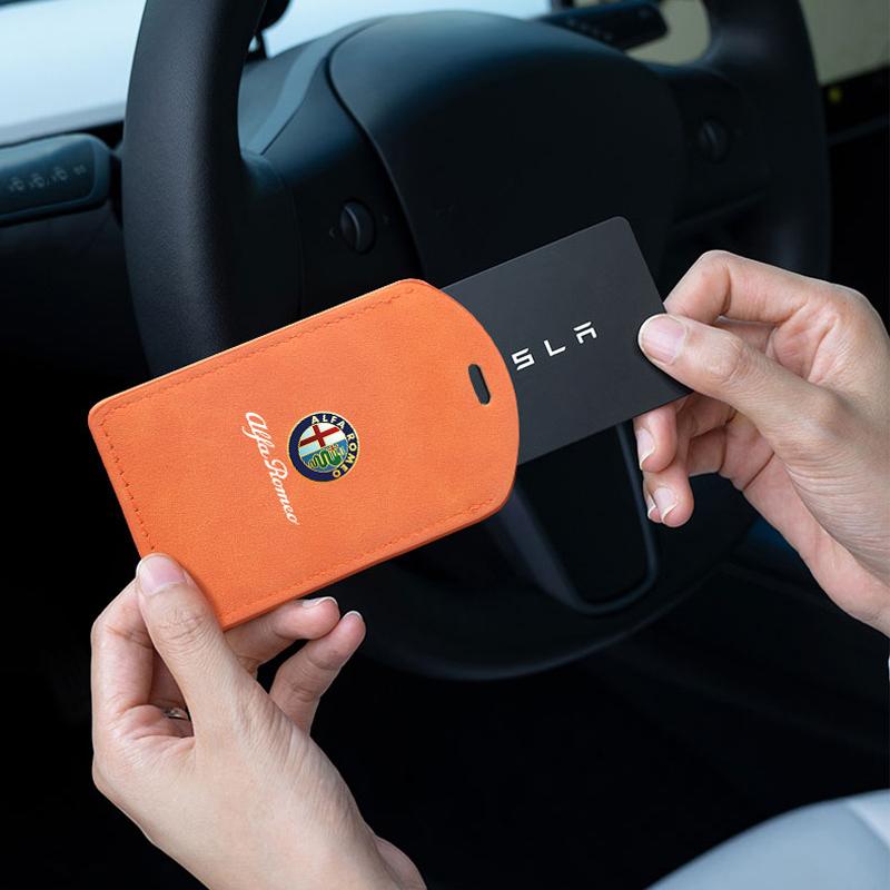 Suede Car Key Card Cover Keychain Car Key Accessories For Alfa Romeo GT 166 147 159 156 Giulietta Mito Giulia Volante Tonale 4C