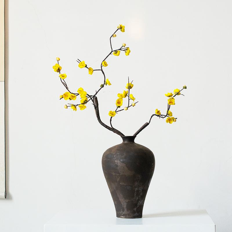 Chinese Antique-Style Ceramic Vase: Wabi-Sabi Japanese Beauty for Home, Living Room, or Hallway