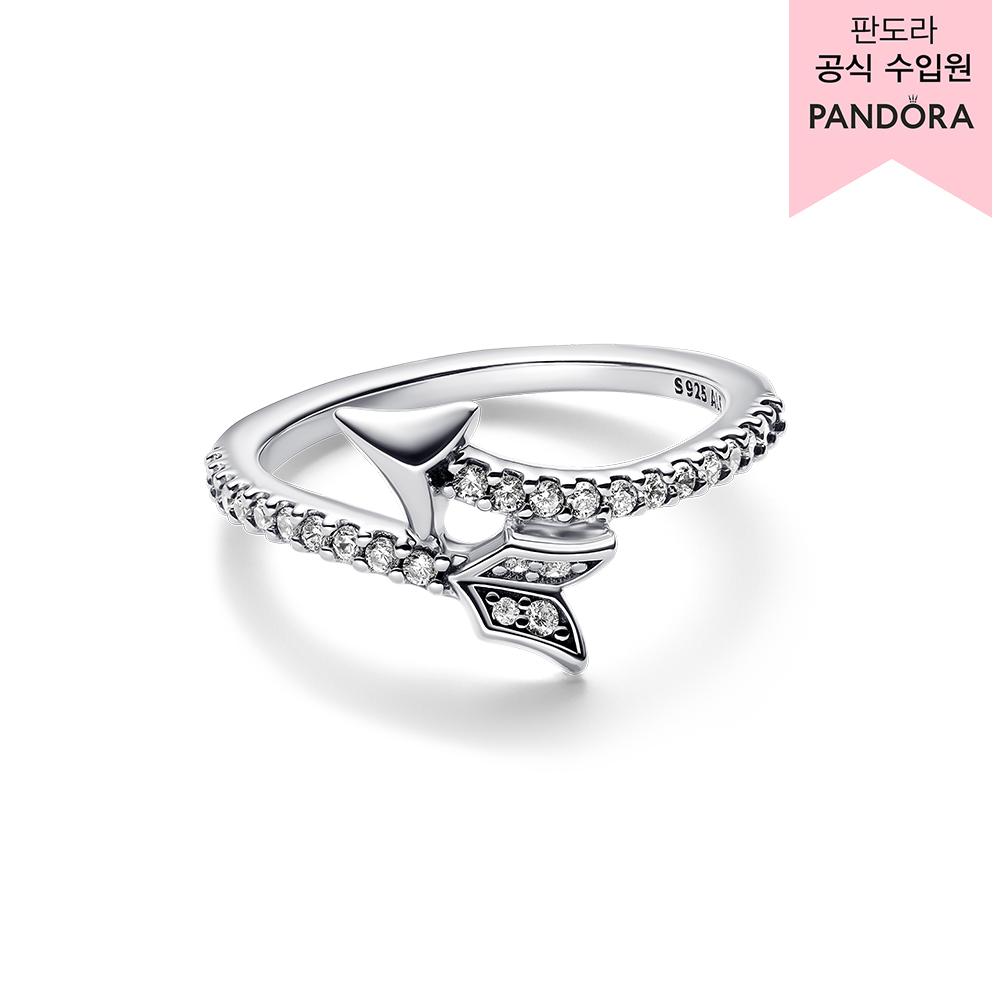 Pandora Sparkling Arrow Ring _193619C01