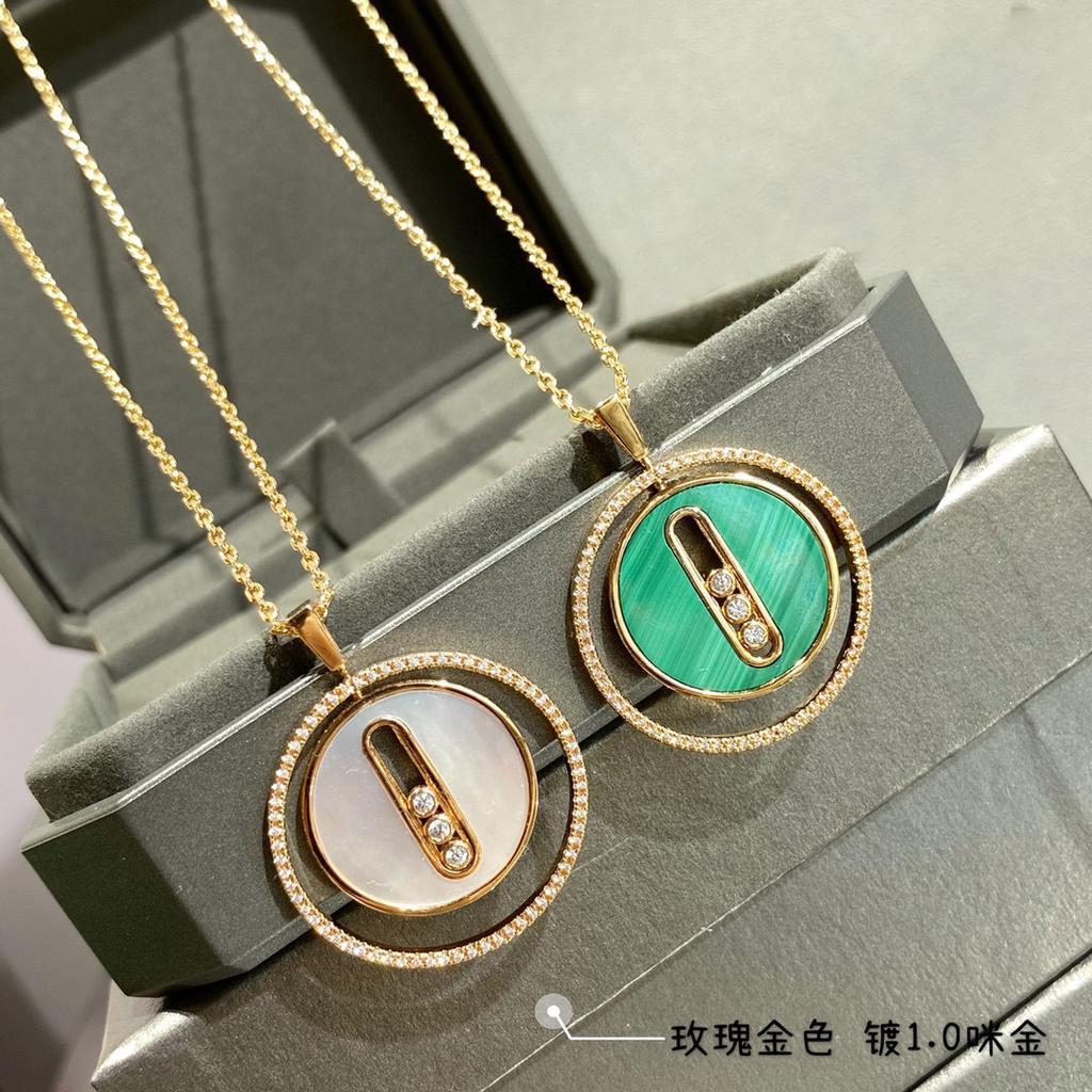 2023 Hot Brand Vintage Necklaces Luxury Jewelry for Women Designer Pendant Fashion 925 Silver Chain Round Shell Lady Necklace