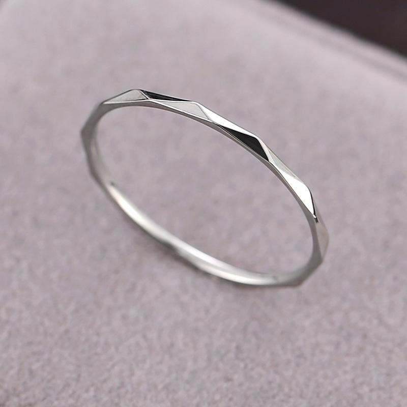 Titanium Steel Ring Hypoallergenic Simple Polished 18k Stainless Steel Pinky Ring Fashion Jewelry