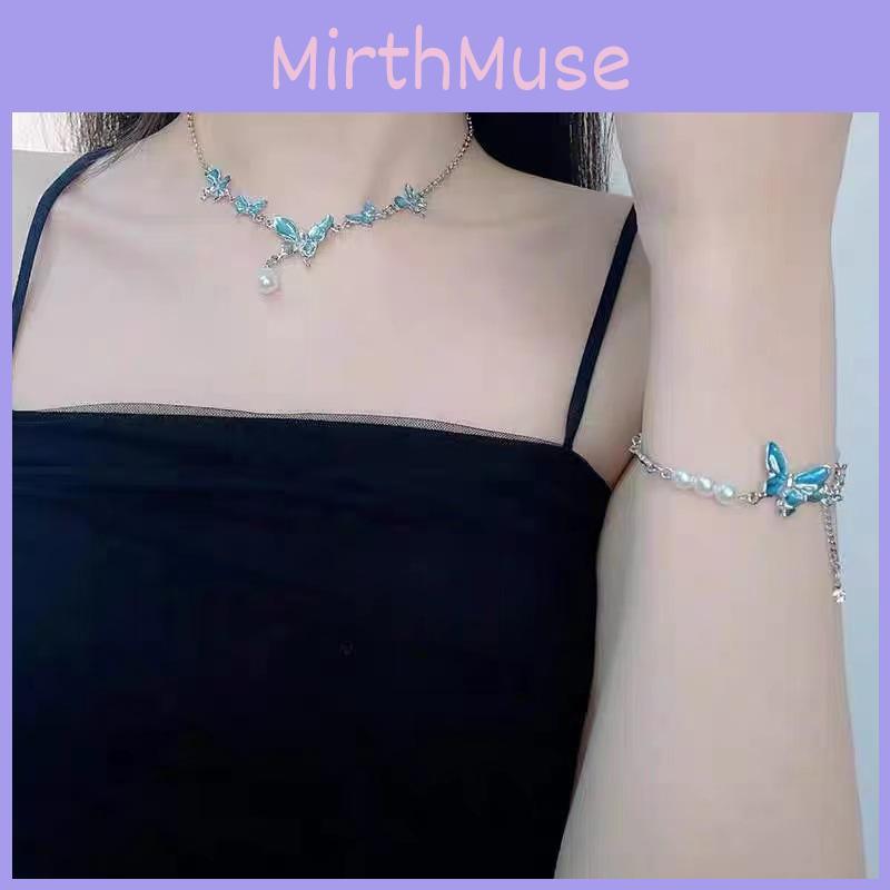 Butterfly Encrusted Exquisite Pearl Necklace For Women Chic And Unique Design