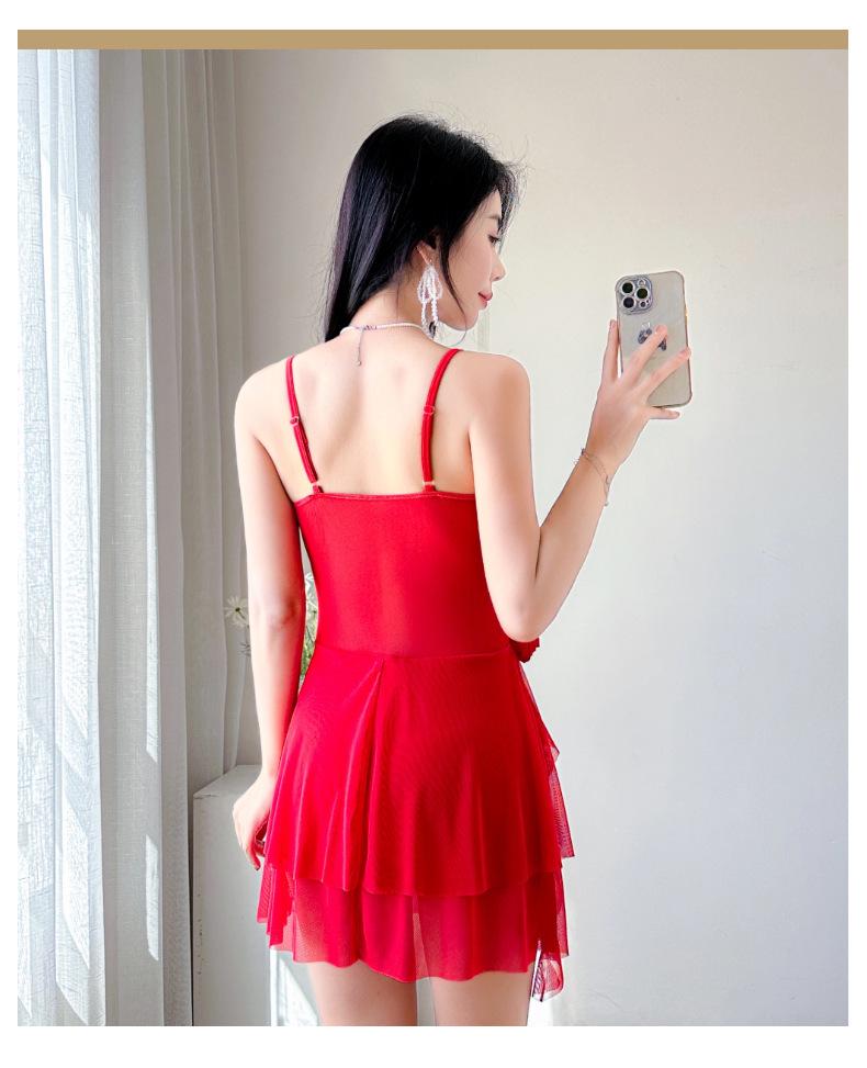 Elegant Sweet Style Slimming Resort Swimsuit with Conservative Skirt - Versatile Women's Swimwear