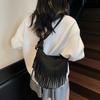 2025 Autumn Fashion Classic Style Faux Suede Tassel Shoulder Bags Solid Zipper Popularity Personality Crossbody Bags for Women