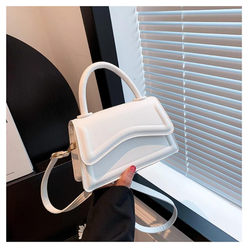 High-end niche design fashion bag for women  new trendy feminine bag  leisure shoulder crossbody