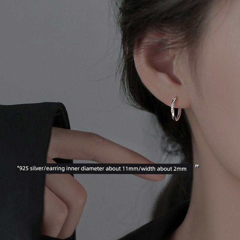

[Xiangnan] 999 Sterling Silver Simple Bracelet Earrings 2025 New Arrival Best Selling Niche Style Fancy Female Earrings Accessible Luxury Earrings 925 silver flash drill ear ring (two price)