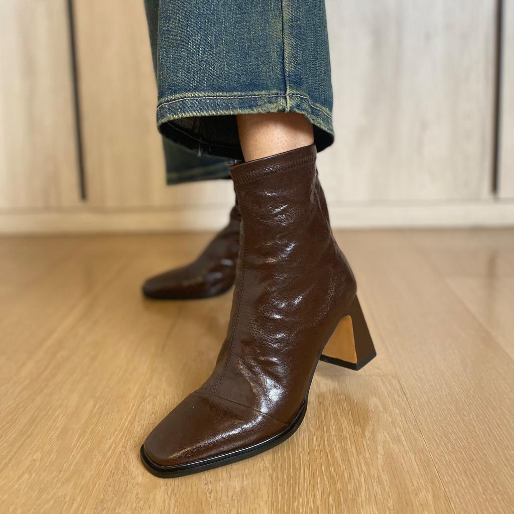 Whole Sheepskin~ Temperament Thin Boots High Heel 7CM Short Boots Women's Thick Heel 2025 New French Retro Square Head Black Boots