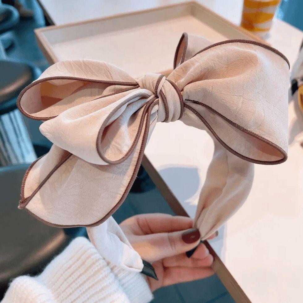 Ultra-Wide Bow Hairband: Cute, Face-Slimming, Korean Style Hair Accessory