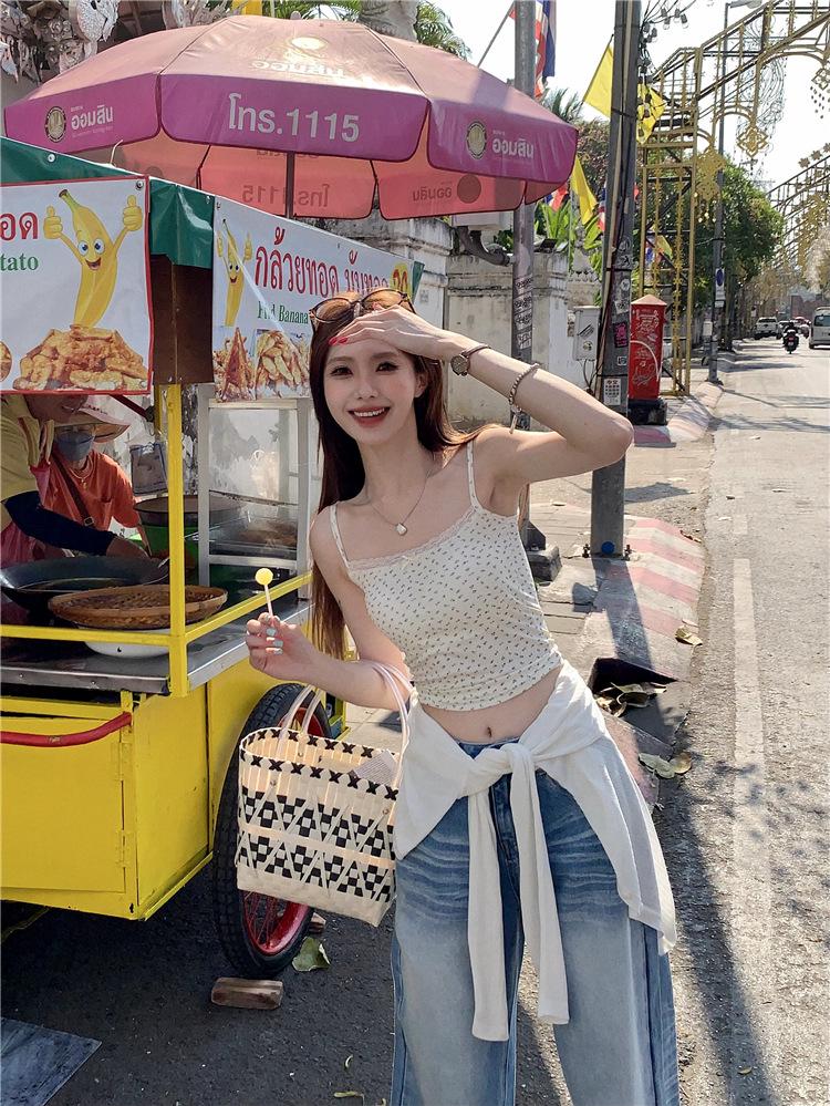 Sladké a pikantní květinové tílko: Zeštíhlující tílko s hrudní vložkou a krásným designem zad pro ženy