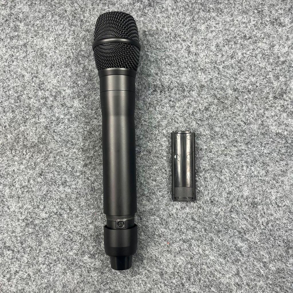 One-to-Eight Wireless Handheld Microphone - In Stock