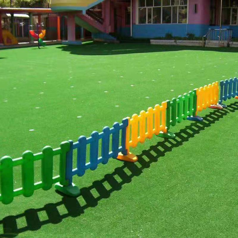 Synthetic Turf for Playground and Rooftop Insulation