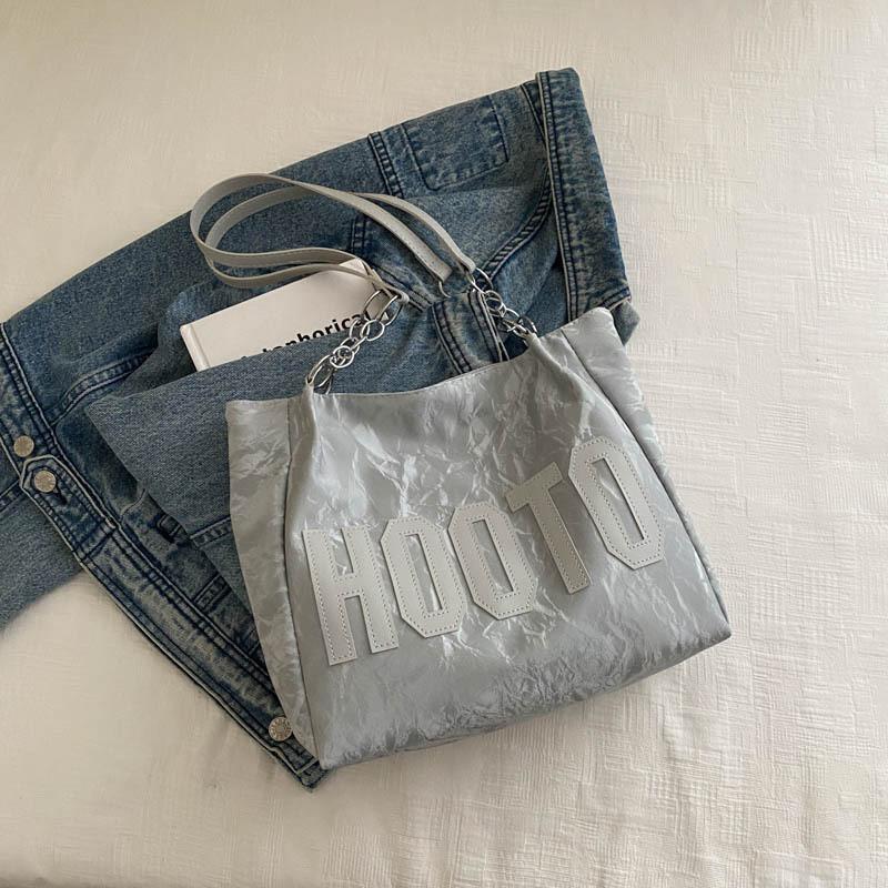 Vintage Stylish Minimalist Shoulder Bag Chic Tote For Everyday Casual Use In Black Silver And Cream