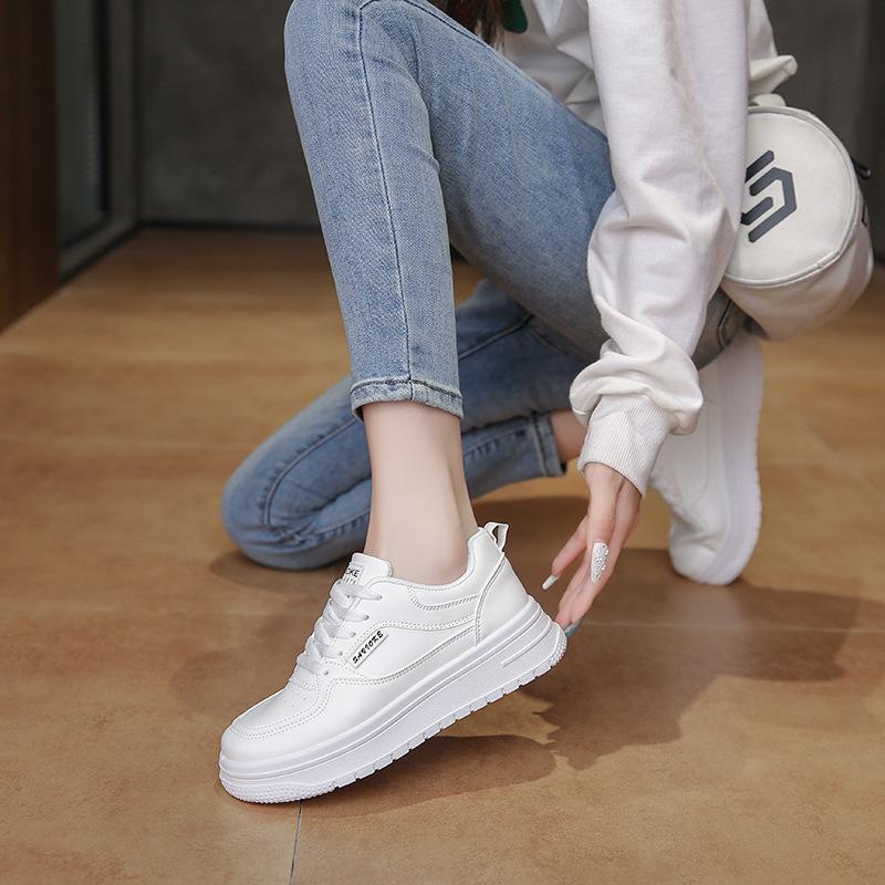 2025 Little White Shoes Children's Autumn New Korean Version Ins Female Students Leisure Sports Versatile Board Shoes Street Shot P832