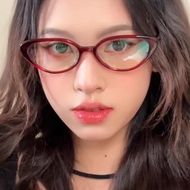 Fashion New Cat-Eye Full-Rim Optical Glasses Fashion High-Definition Anti-Blue Light Eye Protection Glasses Trendy Flat Glasses