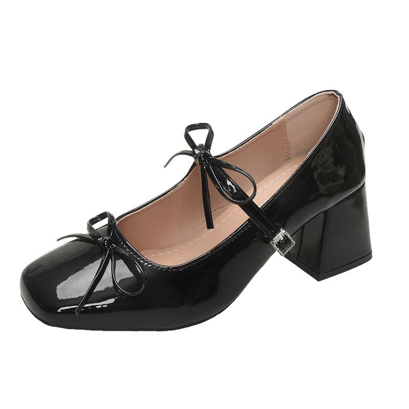 Temperament round head bow word with Mary Jane shoes women's 2025 spring light mouth thick heel single shoes silver small leather shoes