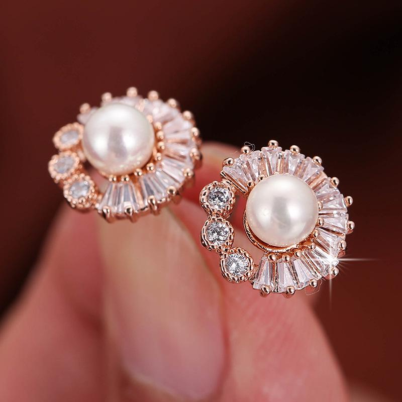 European & American Simple Style Women's Floral Earrings with White Pearl Studs