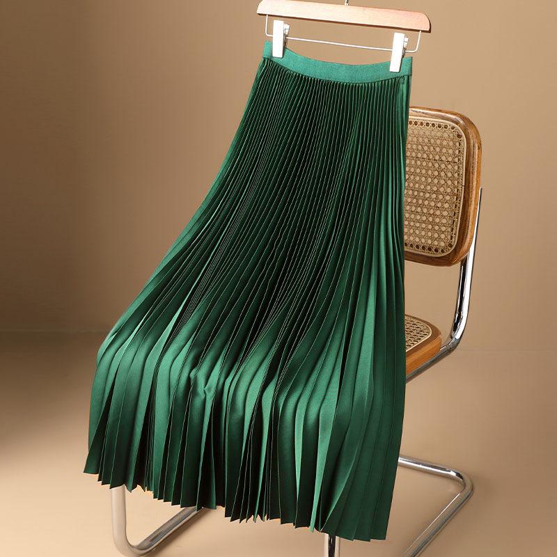 

Versatile Large Size Satin Pleated Skirt 4XL шампанского