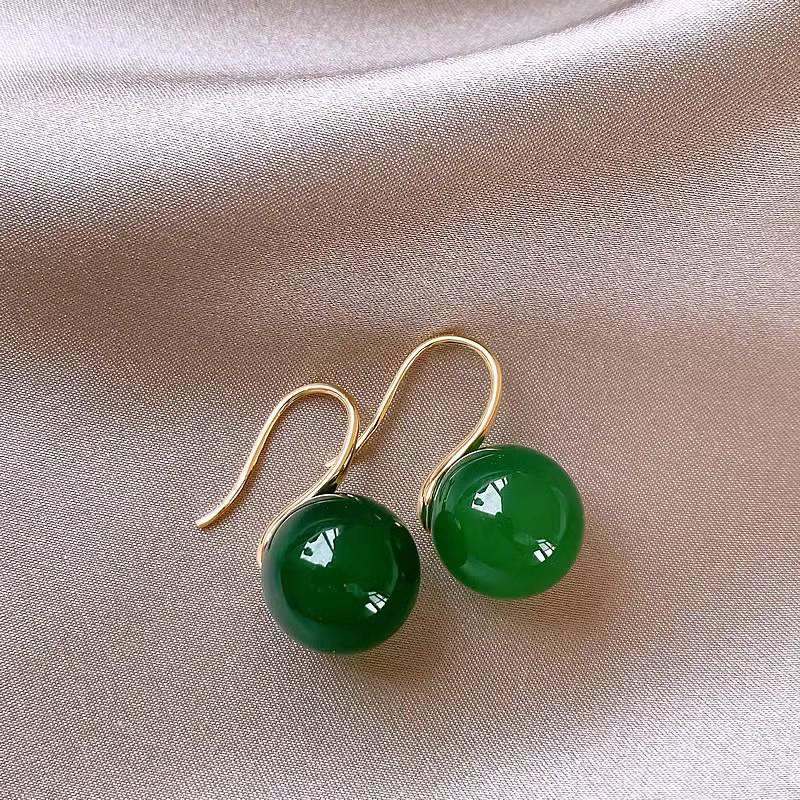 Korean Style S925 Silver Pearl Stud Earrings for Women - Simple, Elegant, and High-End