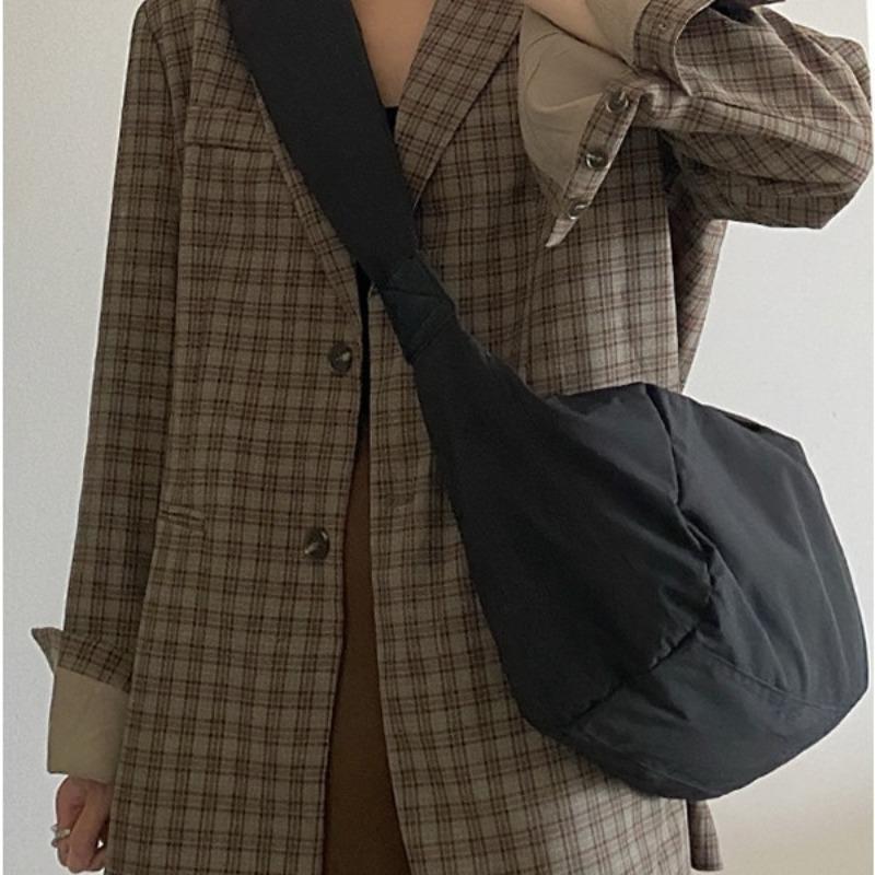 Ins Wind Messenger Bag Female, Autumn and Winter New Large-capacity Dumpling Bag Down Cotton Simple and Versatile Shoulder Bag