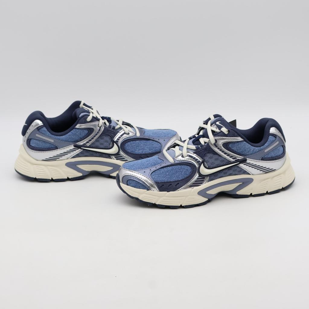 IH3649-006 Nike V5 RNR SE Denim (Men's)