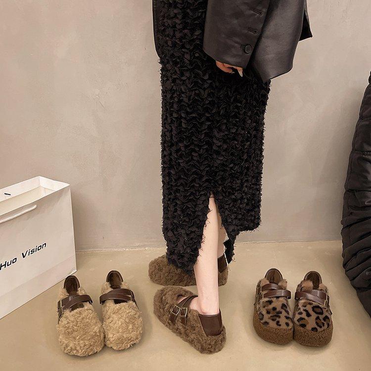 [Lamb Wool] Women's Wool Shoes 2025 New Winter Thick-soled Belt Buckle, Velvet Warm One-pedal Cotton Shoes